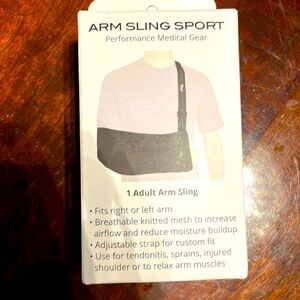 NWT Arm Sling Sport